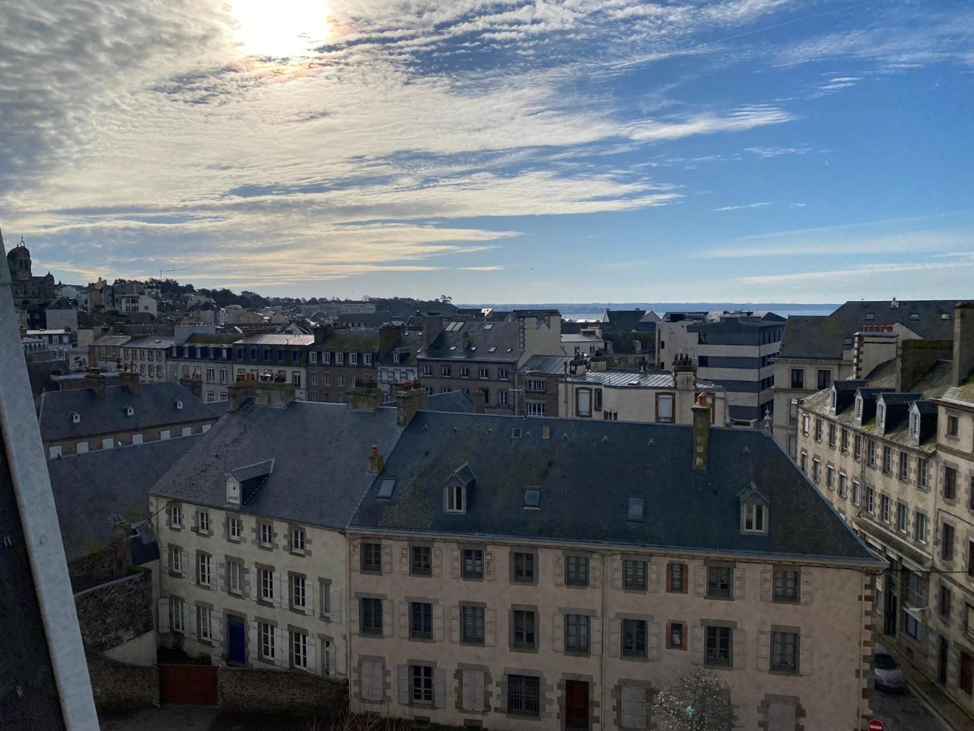La Petitevillaise Granville Eksteriør billede